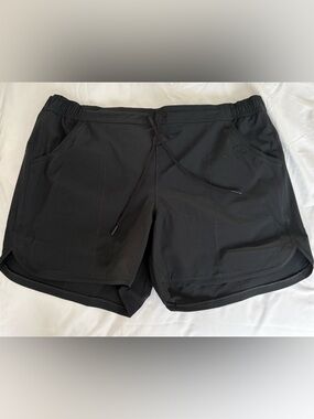 Land’s End Women’s Black Swim Shorts NWOT